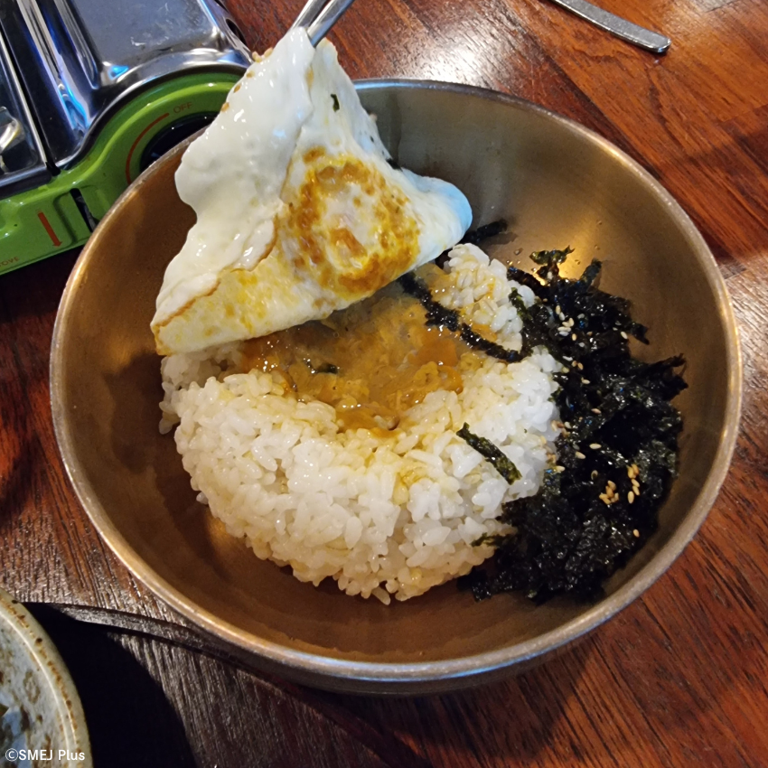 龍山(ヨンサン)にある섬집(ソムチプ)のビビンパ