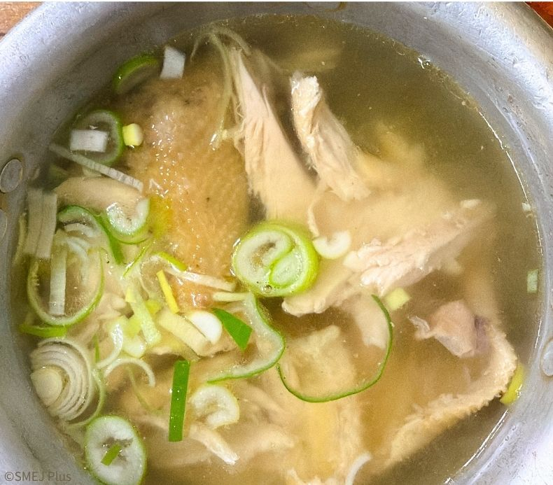 南大門市場（ナンデムンシジャン）の朝ごはんならタッコムタンを味わってほしい
