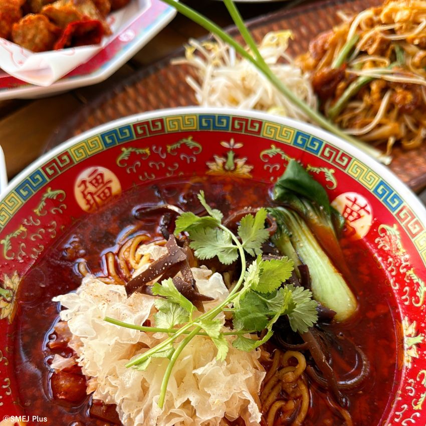 白きくらげがダイナミック！