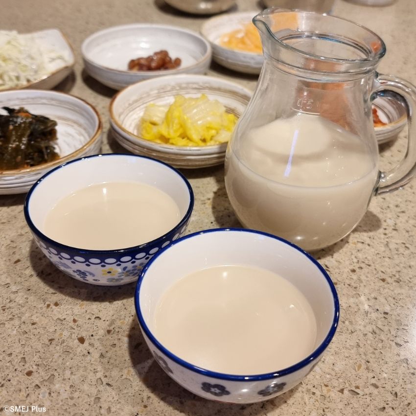 大賞受賞も納得の自家製マッコリ「駅前酒」