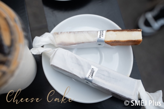 カフェのチーズケーキの写真