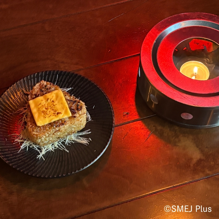 ご飯茶わん2杯分くらいのサイズ